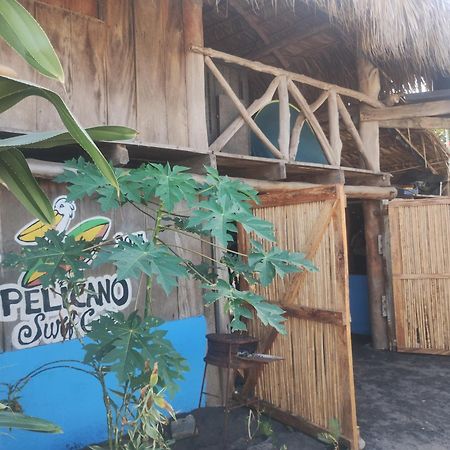 Pelicano Surf Camp La Libertad Exterior foto