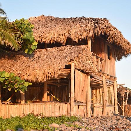 Pelicano Surf Camp La Libertad Exterior foto