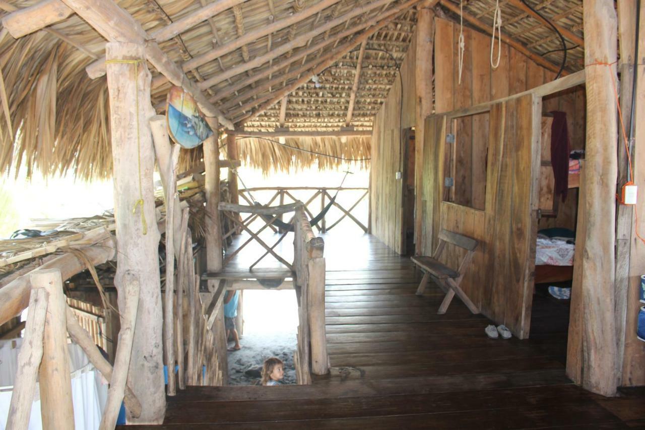 Pelicano Surf Camp La Libertad Habitación foto