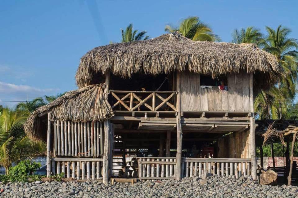 Pelicano Surf Camp La Libertad Exterior foto