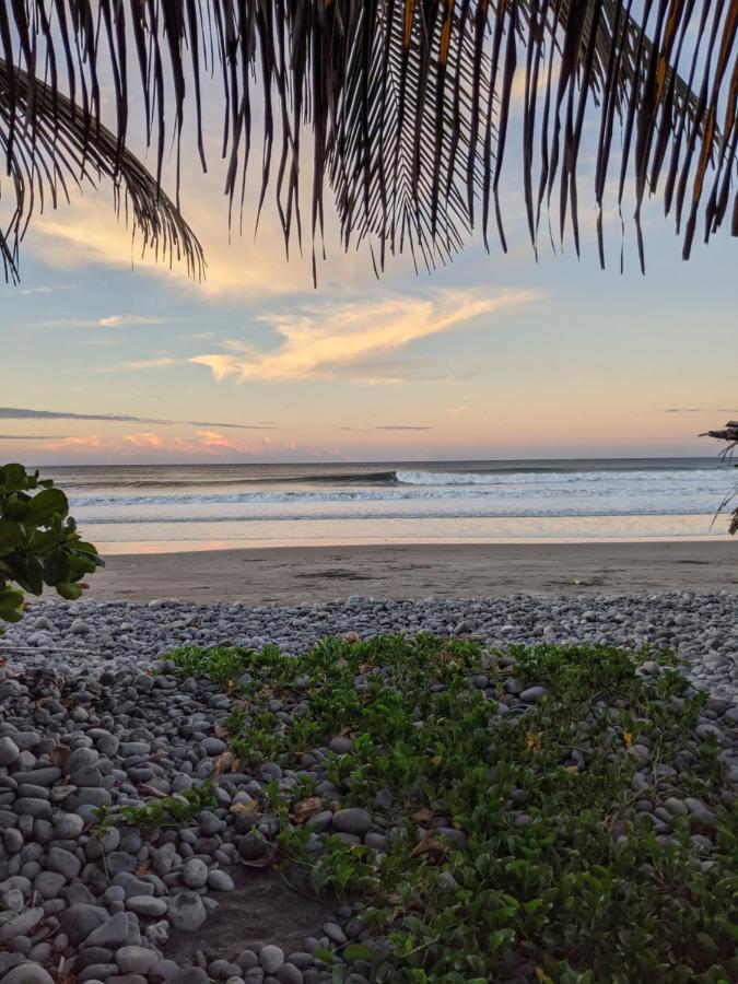 Pelicano Surf Camp La Libertad Exterior foto